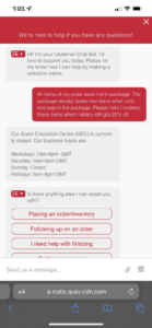 The image shows the live chat support by Lululemon 